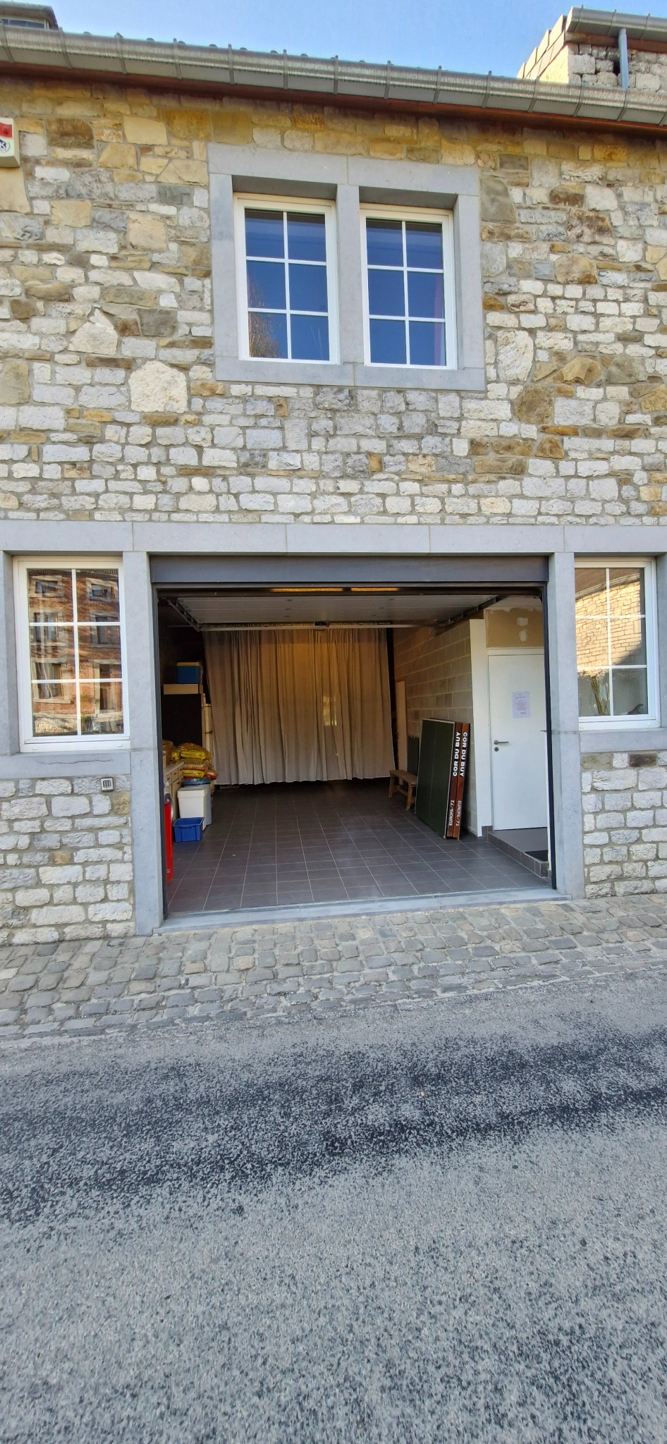 Garage